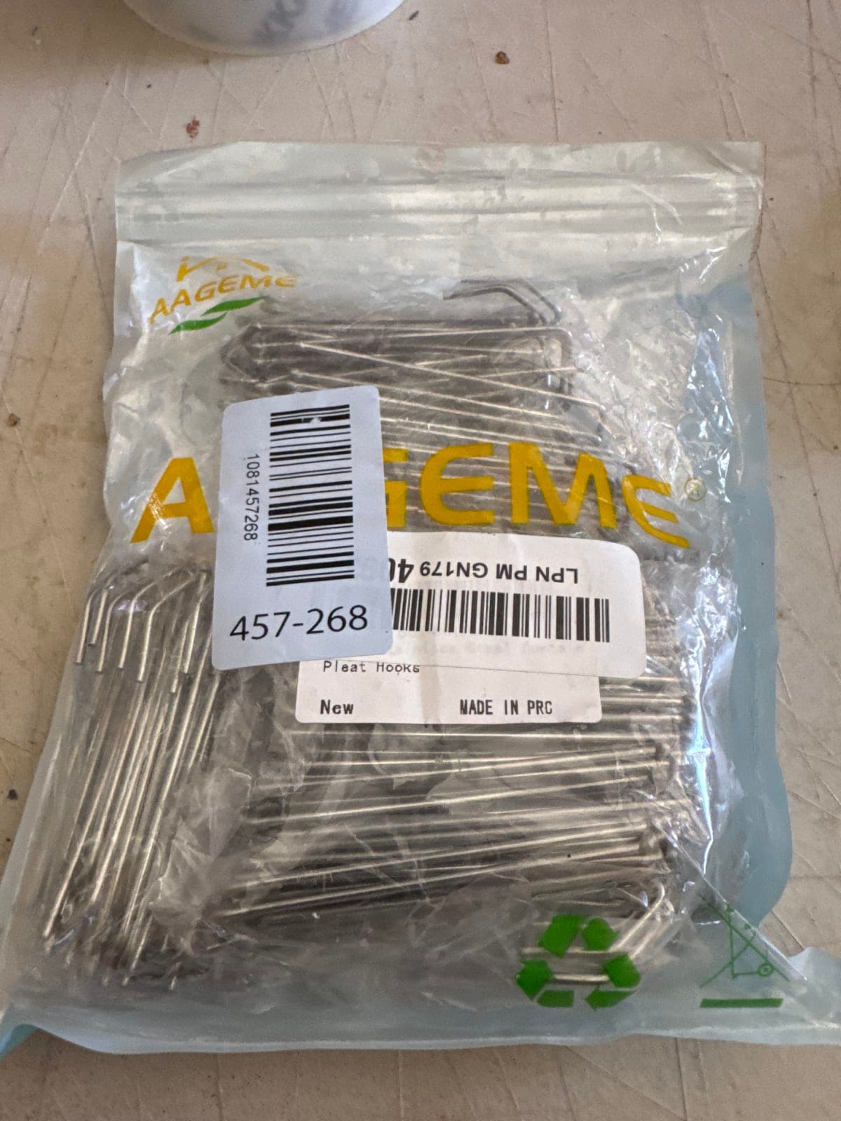 Aageme Pleat Hooks 100 Count - New
