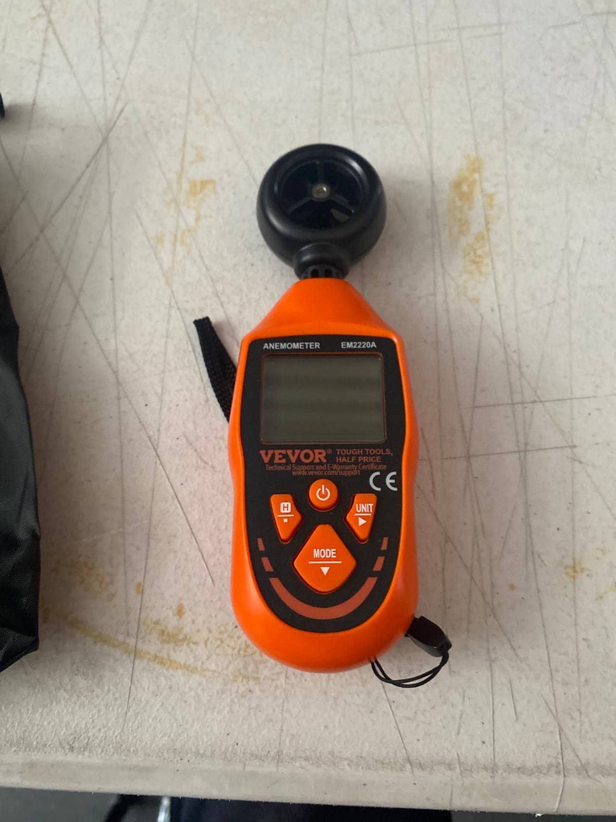 VEVOR EM2220A Digital Anemometer - Wind Speed Meter