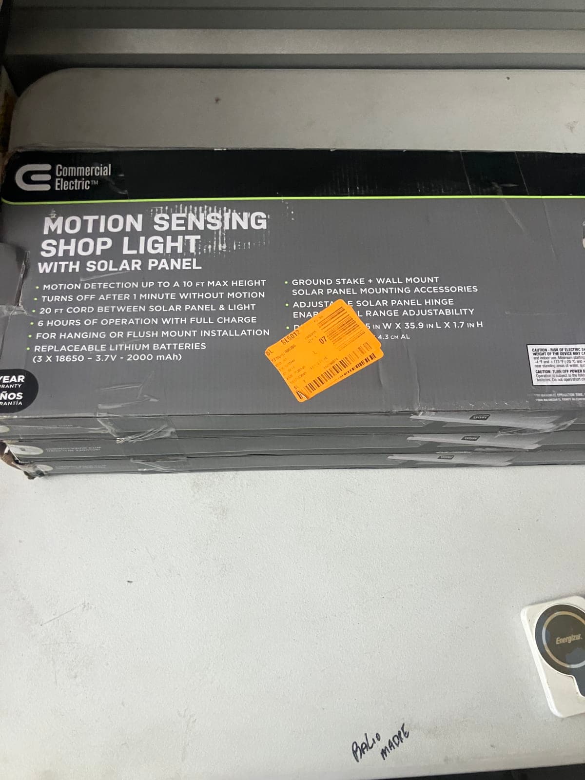 Commercial Electric Motion Sensing Shop Light with Solar Panel