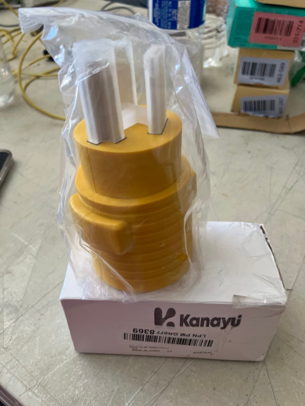 Kanayu LPN PM G7017 3-Prong Adapter Plug