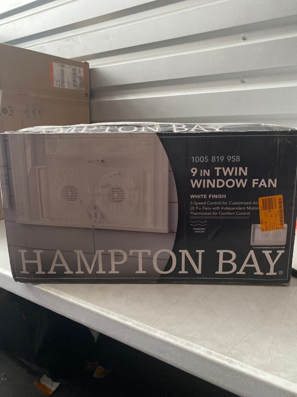 Hampton Bay 9 in Twin Window Fan - White Finish