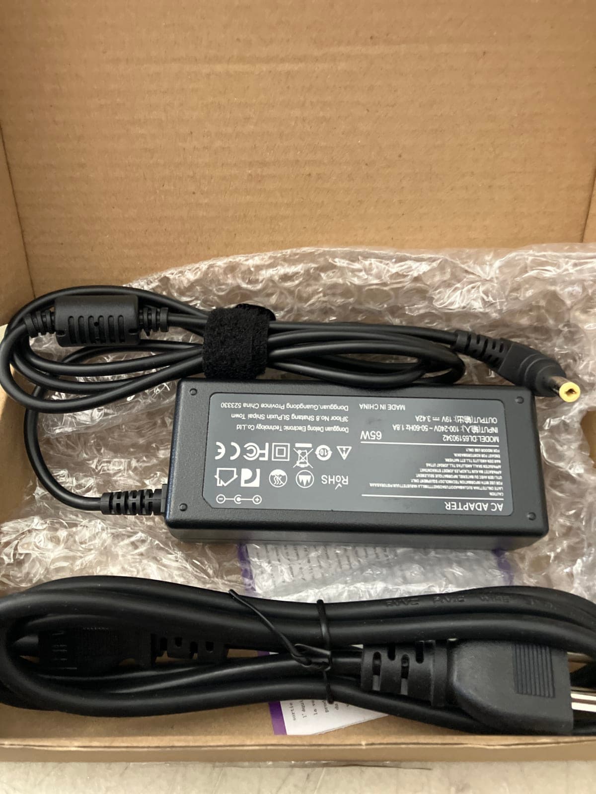 65W AC Adapter for Laptop - Compatible with Various Brands