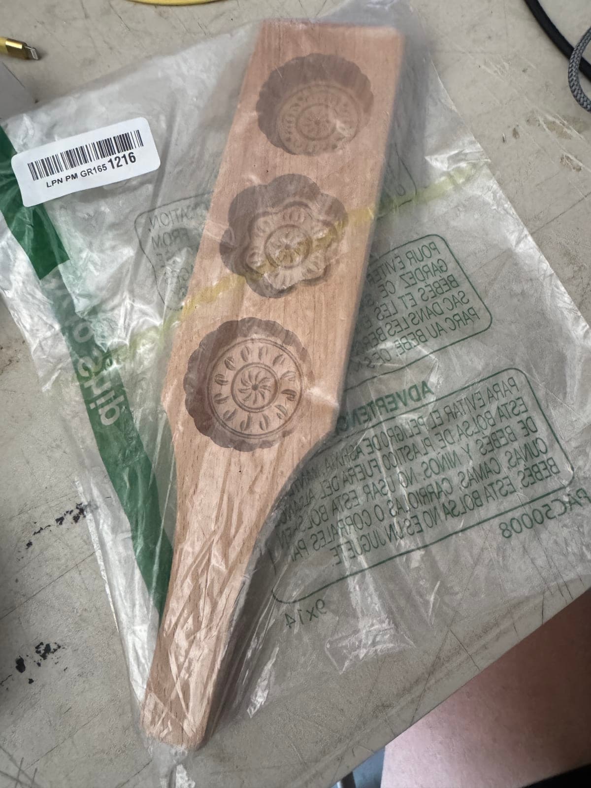 Decorative Wooden Cookie Mold - 3 Flower Design