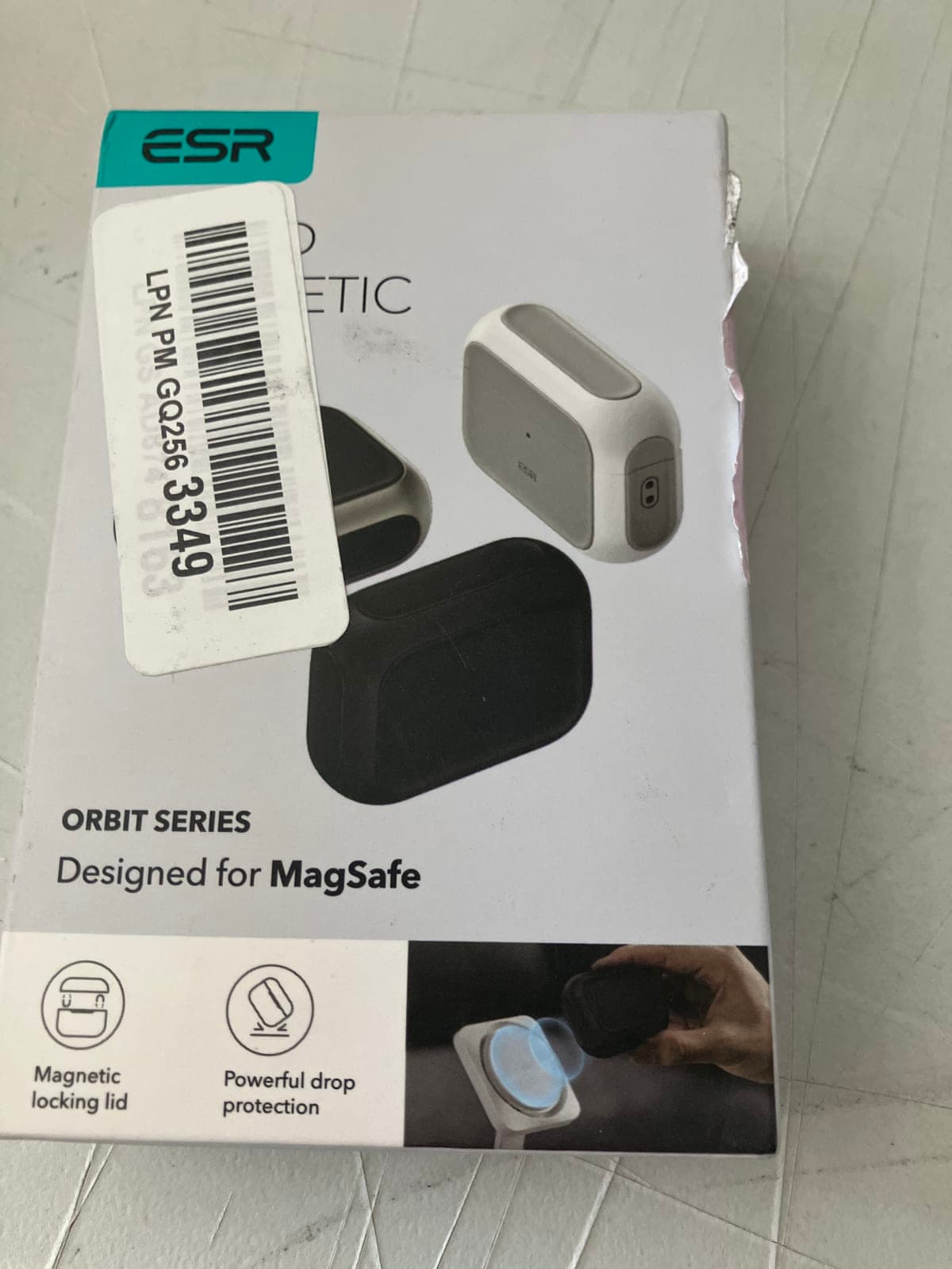 ESR Orbit Series Magnetic Charging Case for MagSafe