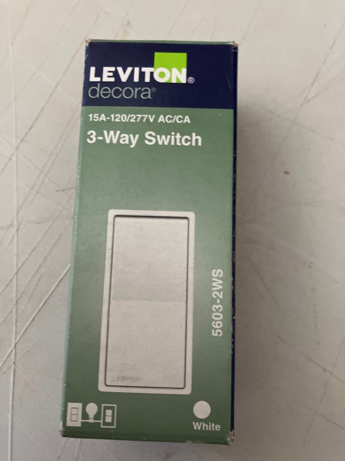 Leviton Decora 3-Way Switch 15A 120/277V - White