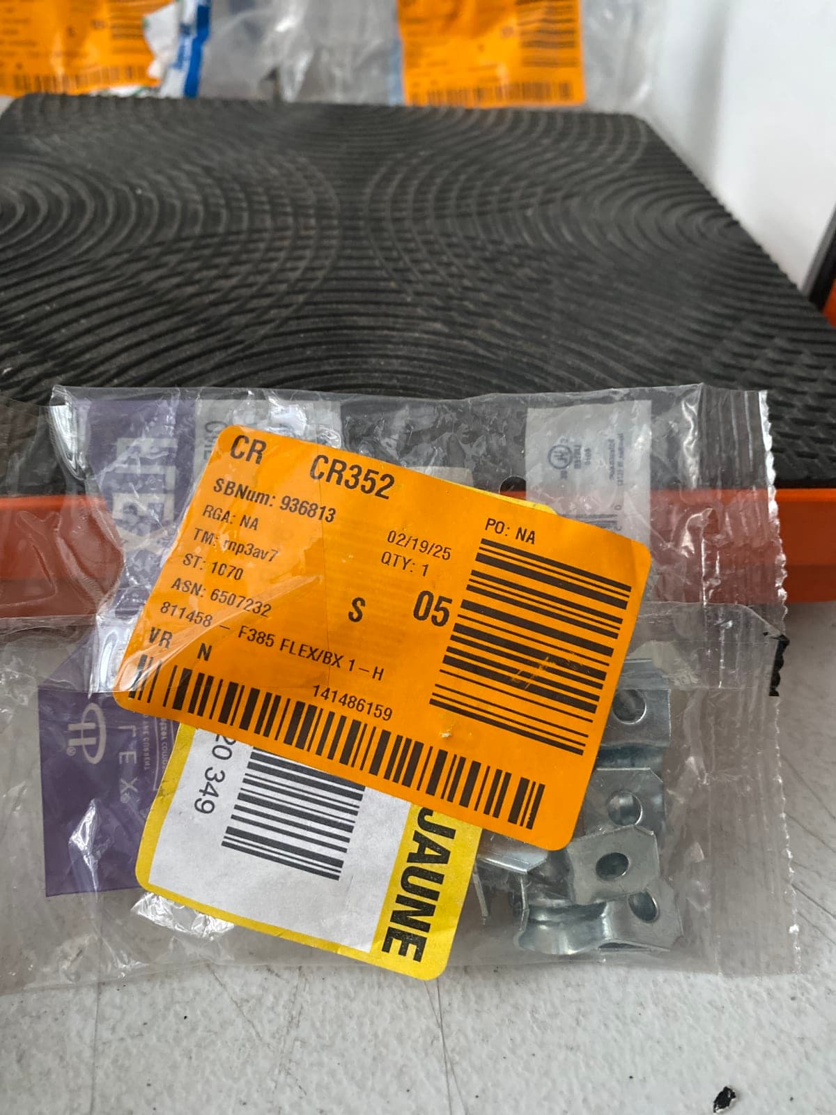 F385 Flex BX 1-H Hardware Kit **7 pcs**