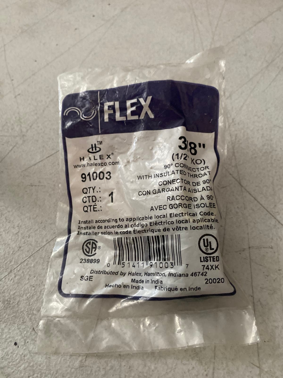 Halex 3/8" 90° Connector with Insulated Throat