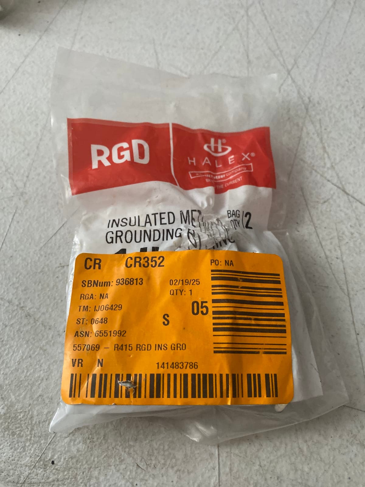 Halex Insulated Metal Grounding Connector CR352