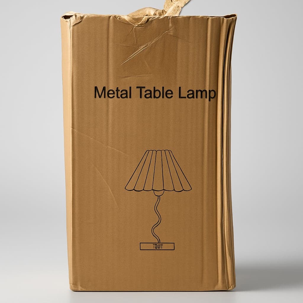 Stylish Metal Table Lamp - Modern Design