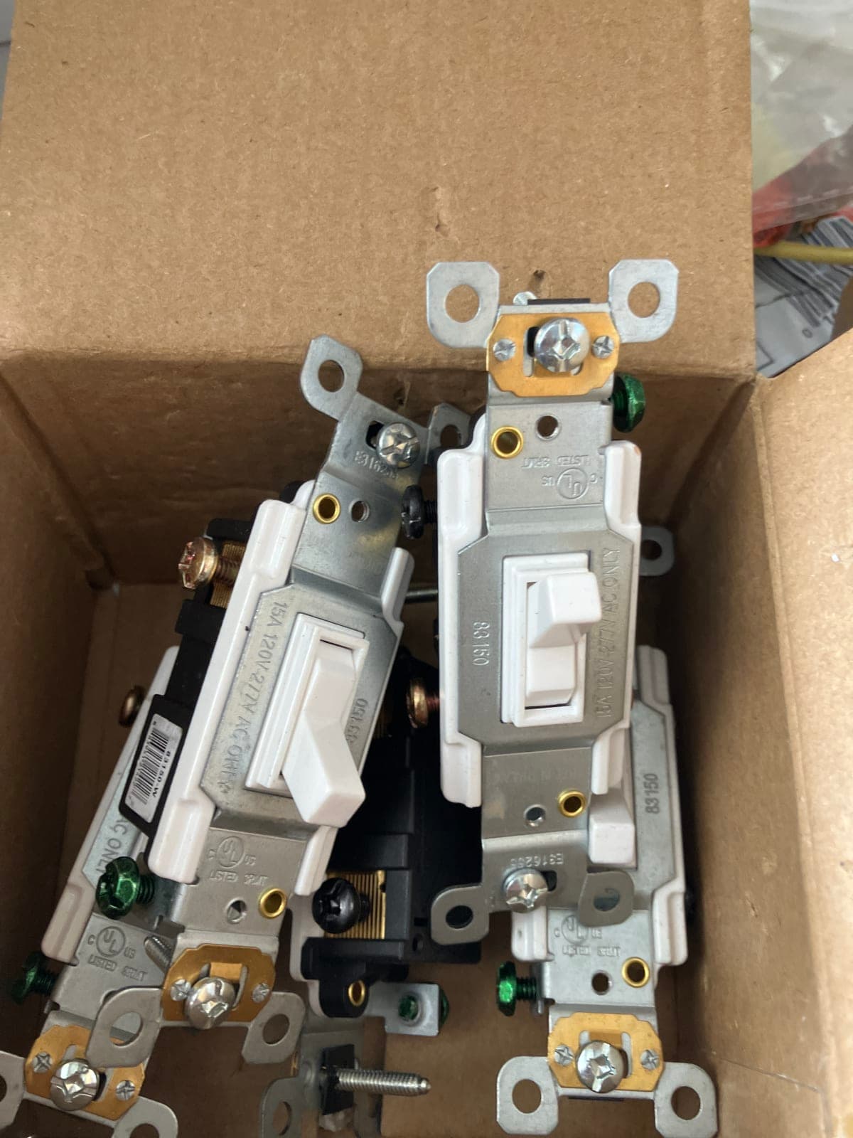 Leviton 15 Amp Light Switch - 5 Pack