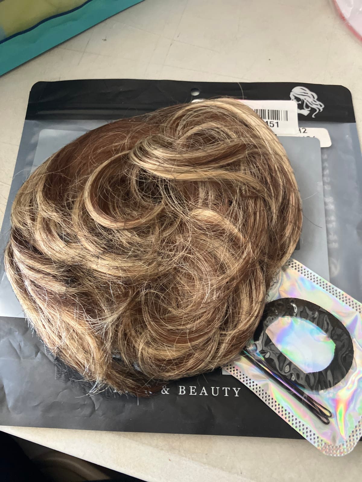 Stylish Brown Curly Hairpiece with Accessories